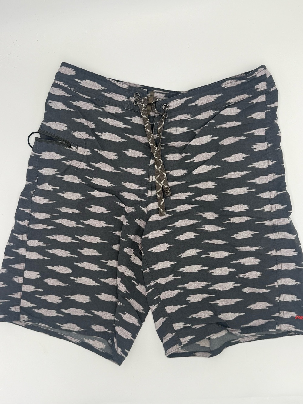 Patagonia Board Shorts Mens 31 Gray Print Swim Trunks Surf Shorts